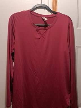 Long Sleeve Crewneck Top - Wine